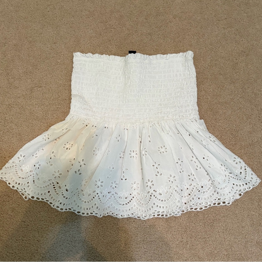 American Eagle White Strapless Smocked Top